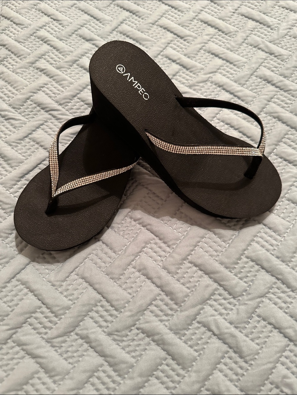 Gorgeous Black Wedge Flip Flops with Rhinestone Straps Sz 8